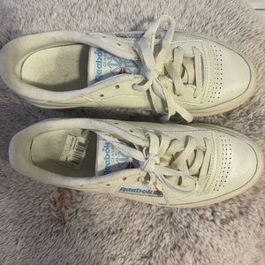 Reebok tennis shoes size 7